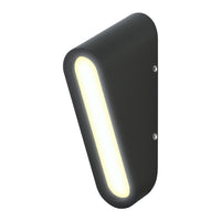 CEFEO II, arbotante LED negro con línea de luz vertical, fondo blanco