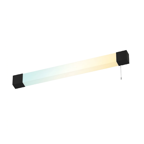 ZYRA lámpara de pared LED lineal para baño con difusor opalino y extremos negros, fondo blanco – Lámpara de Diseño Báez Lumina