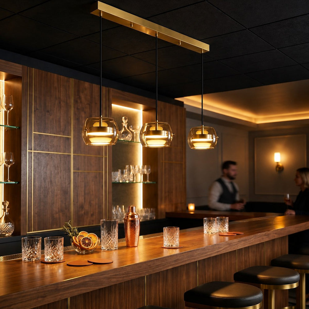 BAREL CEILING encendida sobre una barra de madera (foto oficial Tecnolite)