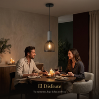 pareja cenando a la luz de velas bajo ALPHER