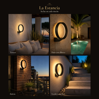 ANELLO I encendido en terraza con sofá, patio con alberca, balcón de ladrillo y escalera exterior