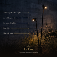 La Luz: ANTEN II con LED integrado 6 W · 307 lm, Luz cálida 3 000 K, Dos spots dirigibles, IP65 · IK07, Altura de 70 cm