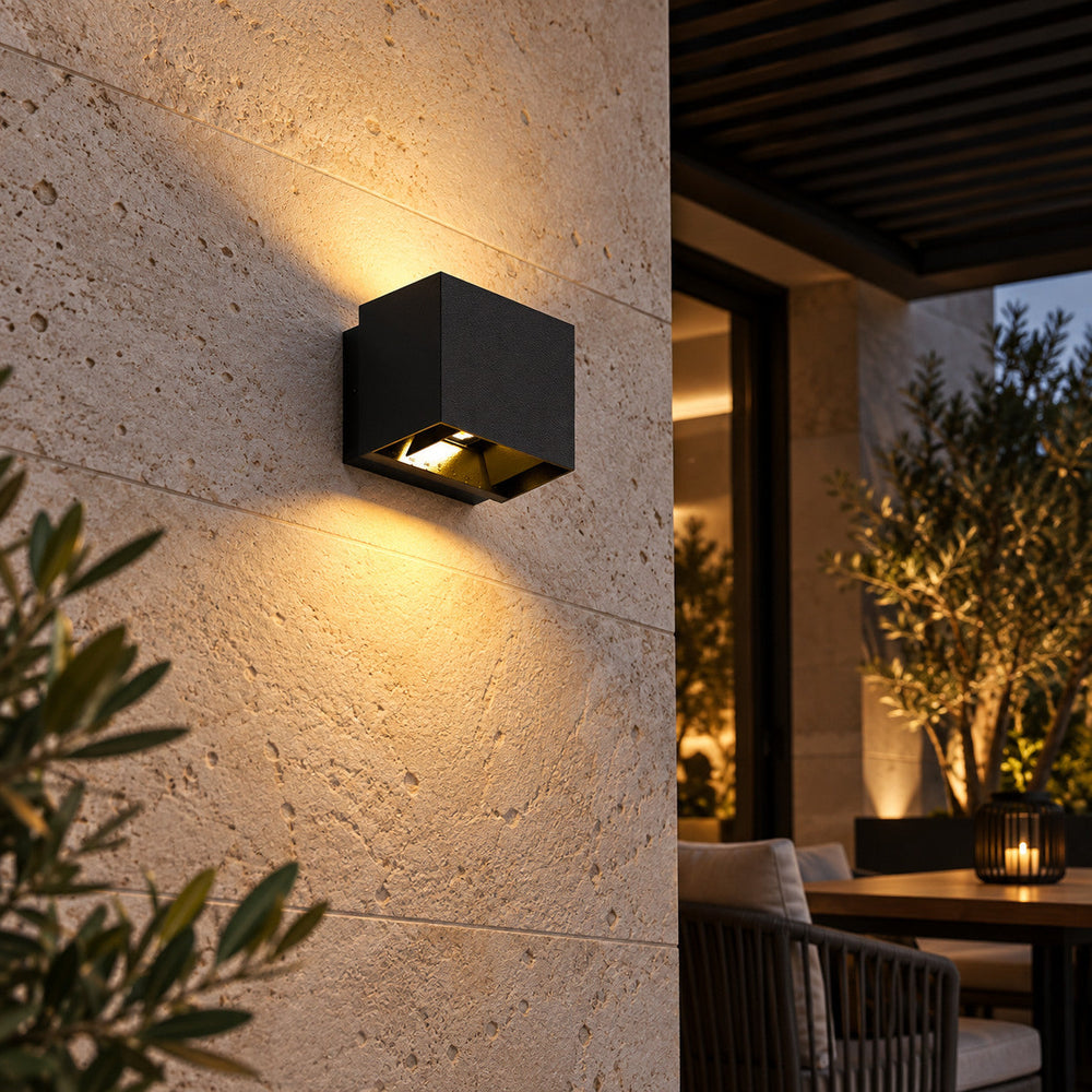 PIRQA Tecnolite 10HLED401MV30N en un ambiente residencial, escena seleccionada frente a referencia oficial