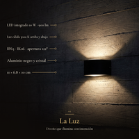 La Luz: CINCEL con LED 10 W, 900 lm, 3000 K, IP65, IK06 y medidas 11 × 6.8 × 10 cm