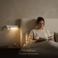 mujer leyendo en la cama junto a la luz de DIMURA II