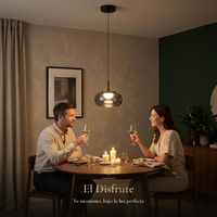 pareja cenando a la luz de velas bajo FUMARA