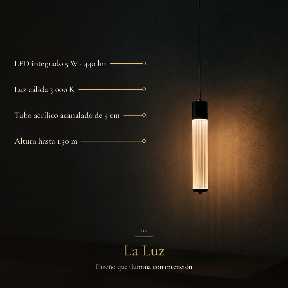 HADEUS I: LED integrado 5 W · 440 lm, Luz cálida 3 000 K, Tubo acrílico acanalado de 5 cm, Altura hasta 1.50 m