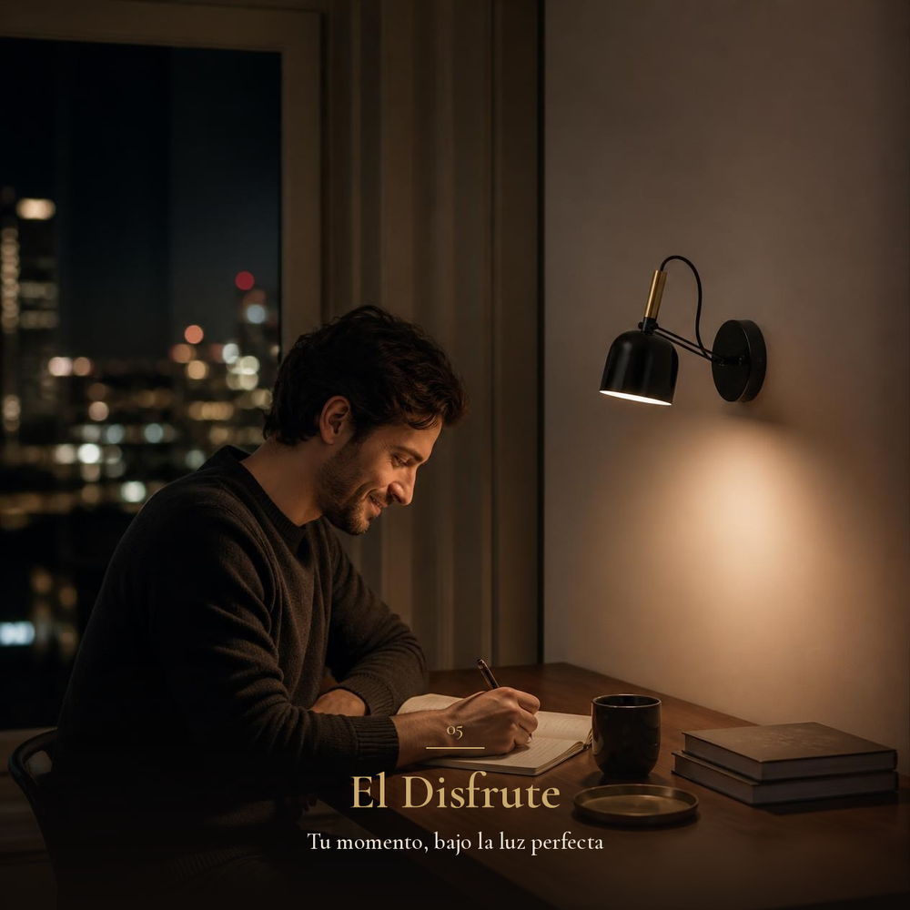 Hombre escribiendo en escritorio bajo NOLIA encendido