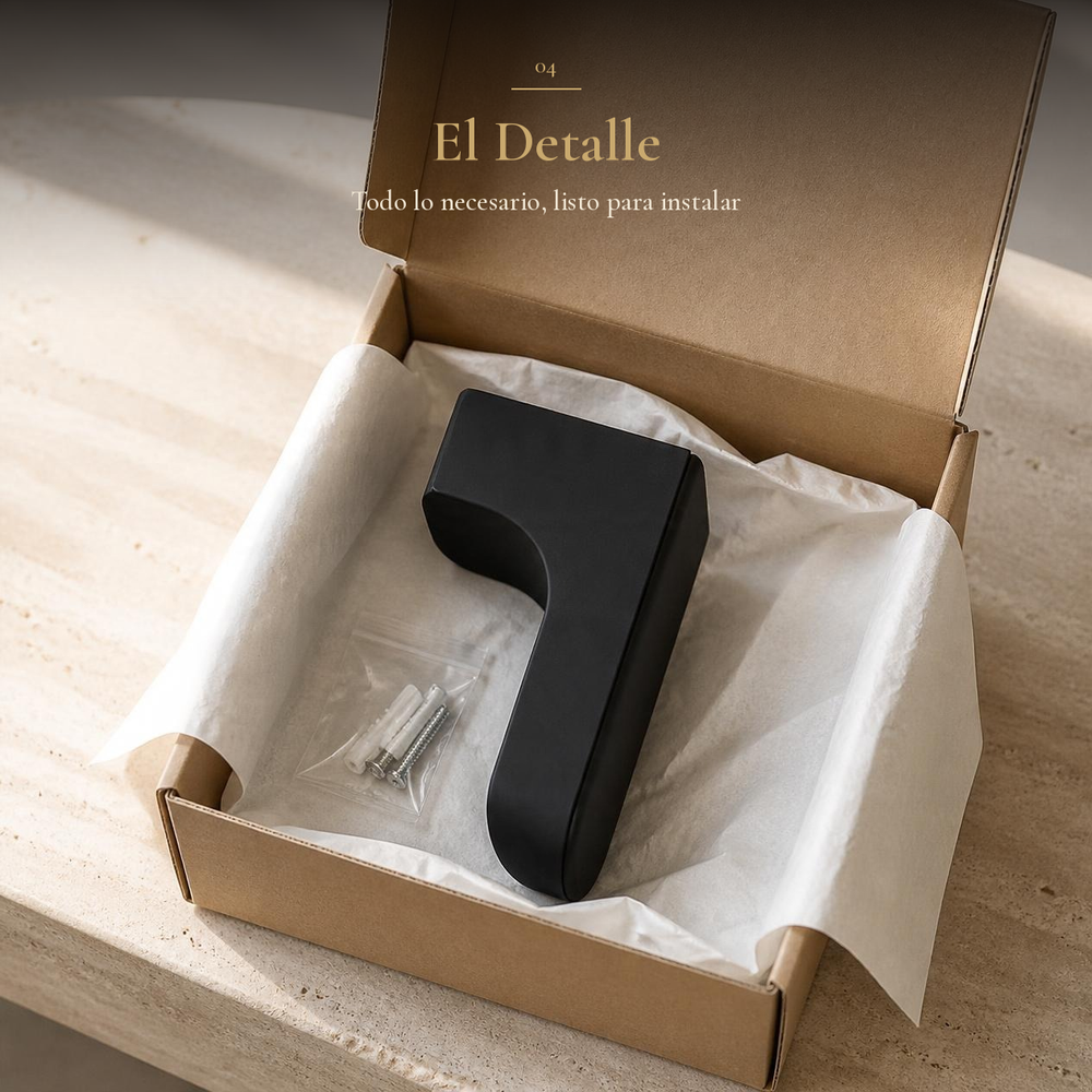 PAIKA I en su caja de empaque con tornillería