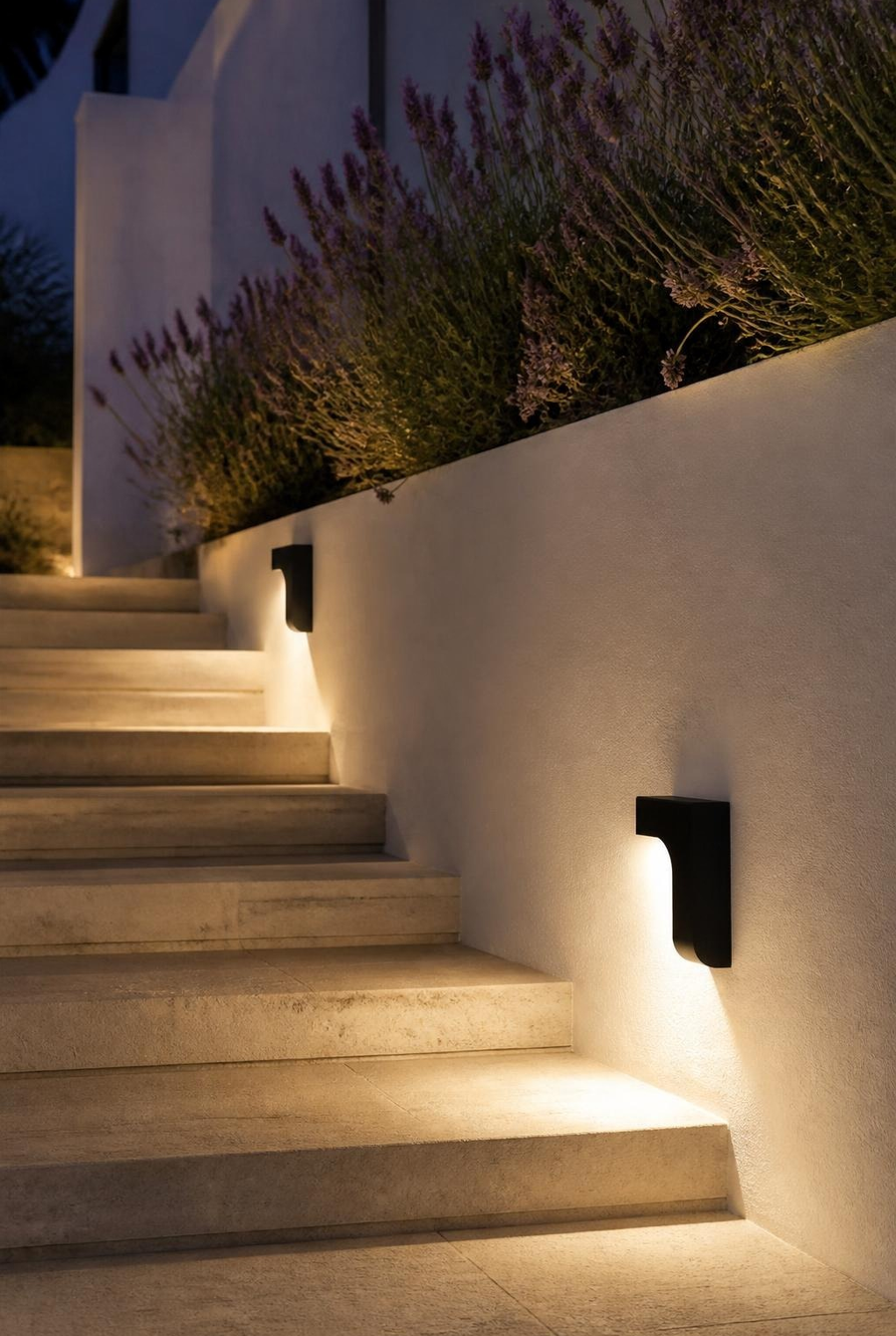 PAIKA I — Escalera Exterior
